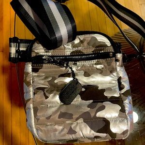 Think Royln Camera bag/ cross body/fanny